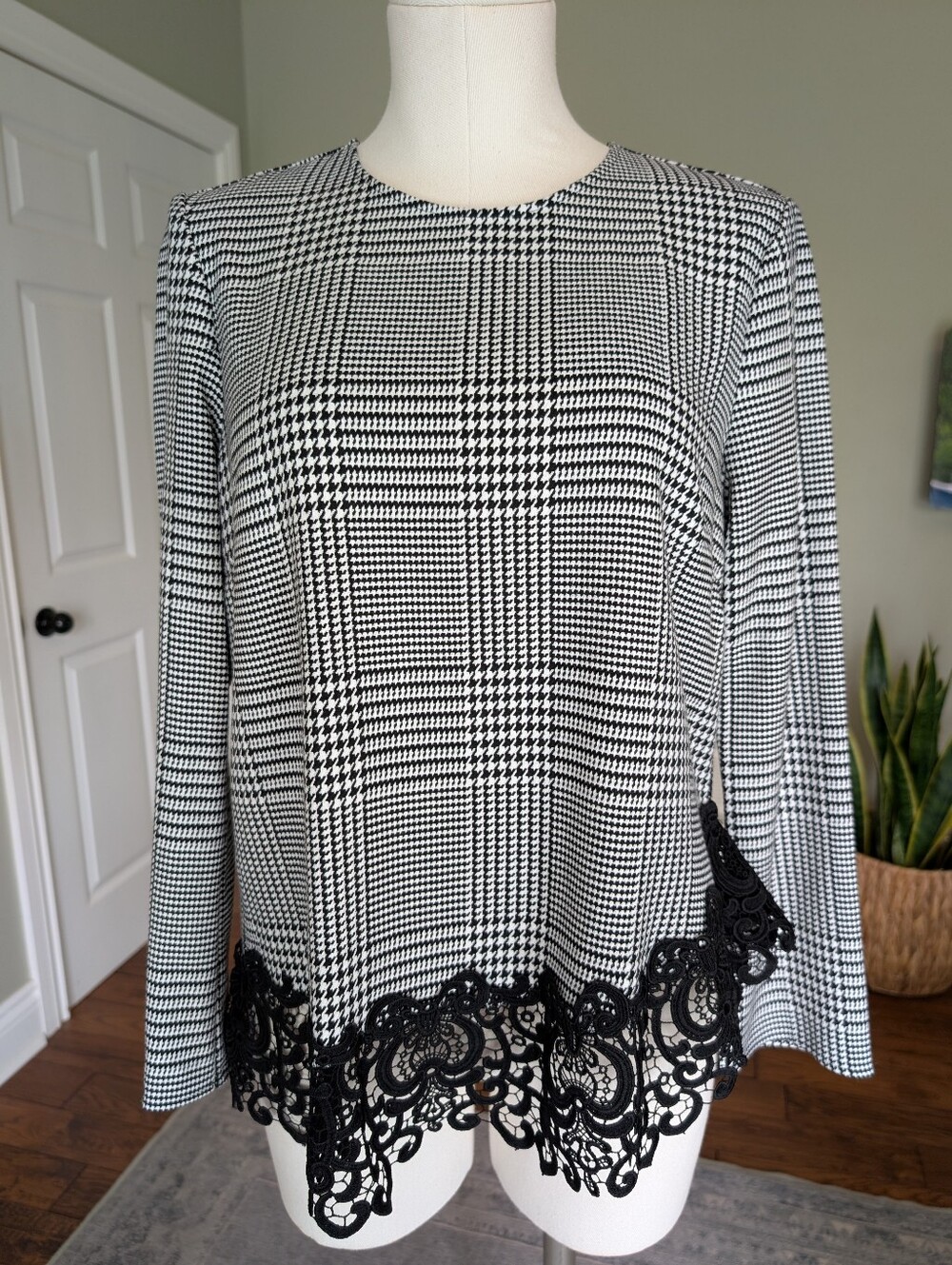 Zara Woman Houndstooth Lace Hem Top Office Chic Long Sleeve Size M